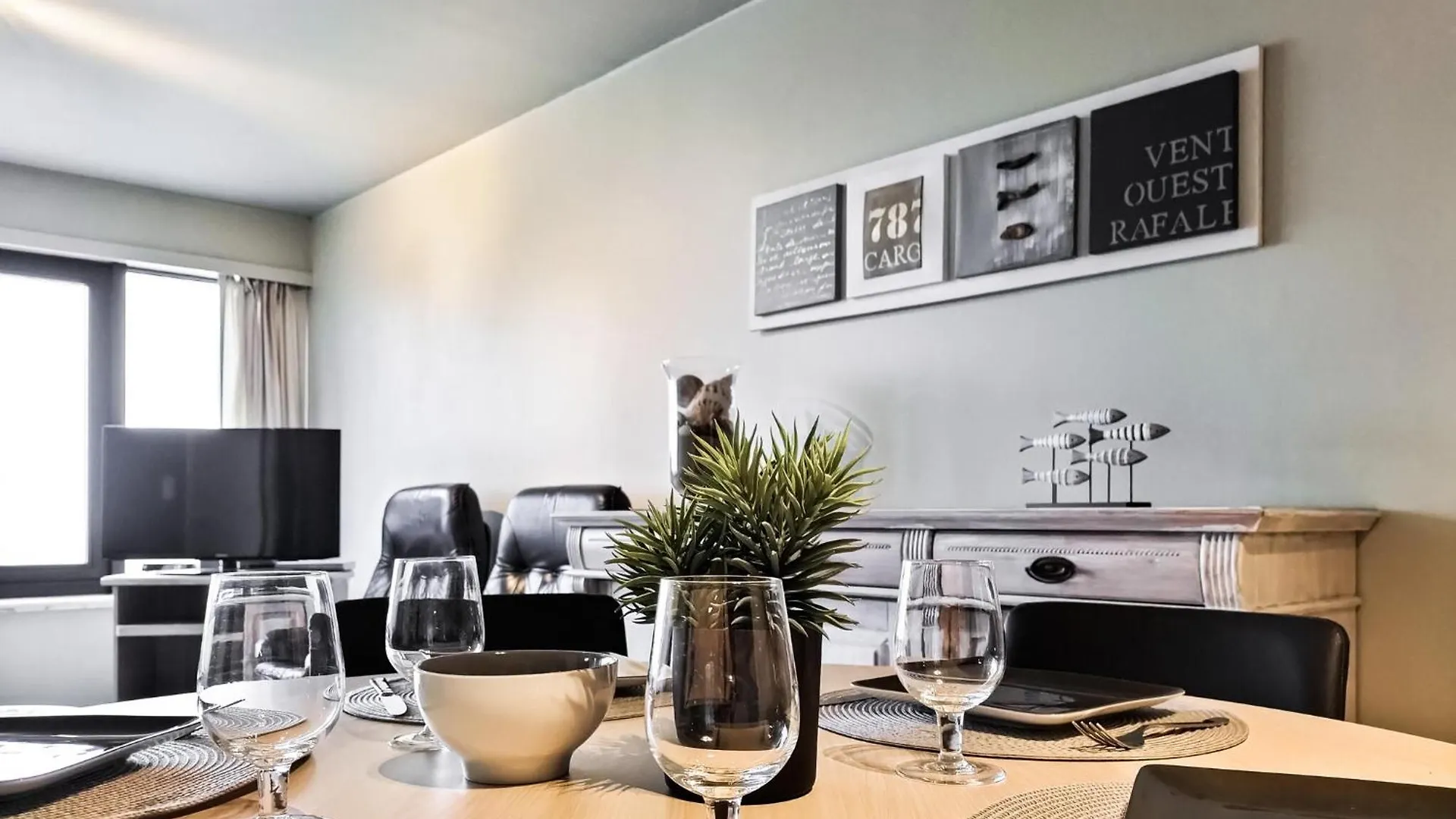 Beautiful Apartment In Oostende With Wifi  Ostende